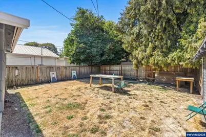 216 NW 13th St, Corvallis, OR 97330 - Photo 27