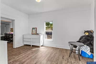 223 NW 15th St, Corvallis, OR 97330 - Photo 11