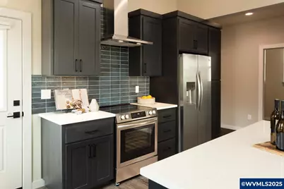 2029 NW Century Dr, Corvallis, OR 97330 - Photo 9