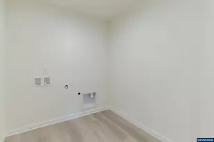 741 Periander Wy, Harrisburg, OR 97446 - Photo 23