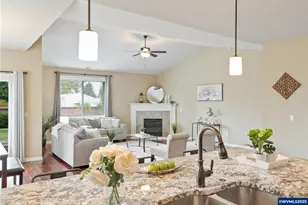 2253 Summit Dr, Albany, OR 97321 - Photo 15