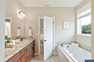 2253 Summit Dr, Albany, OR 97321 - Photo 37