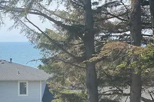 1715 NW 35th Pl, Lincoln City, OR 97367 - Photo 9