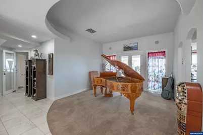 1920 Cochrane Ln, Dallas, OR 97338 - Photo 7