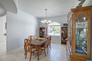 1920 Cochrane Ln, Dallas, OR 97338 - Photo 9