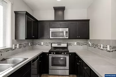 1704 Wood Duck St, Silverton, OR 97381 - Photo 11