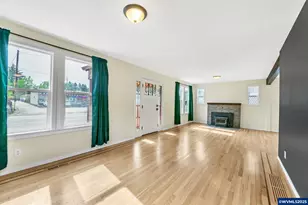 1425 17th St NE, Salem, OR 97301 - Photo 3