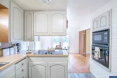 1230 NW 13th St, Corvallis, OR 97330 - Photo 9