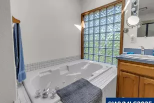 6593 Rippling Brook Dr SE, Salem, OR 97317 - Photo 23