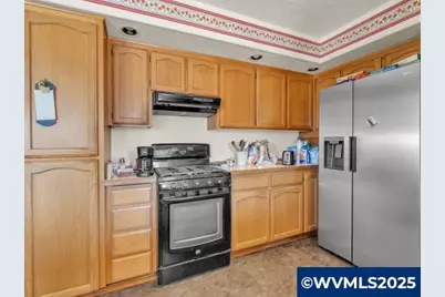 6593 Rippling Brook Dr SE, Salem, OR 97317 - Photo 13