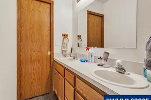 6593 Rippling Brook Dr SE, Salem, OR 97317 - Photo 9