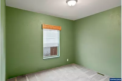 40213 N Dogwood Rd, Mill City, OR 97360 - Photo 23