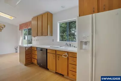 90 Seagrove Lp, Lincoln City, OR 97367 - Photo 9