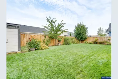 1491 Foxglove St St, Woodburn, OR 97071 - Photo 29