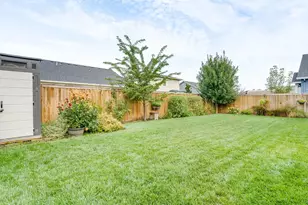 1491 Foxglove St St, Woodburn, OR 97071 - Photo 29