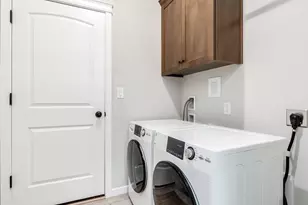 1491 Foxglove St St, Woodburn, OR 97071 - Photo 15