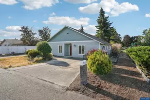 475 I St, Independence, OR 97351 - Photo 3