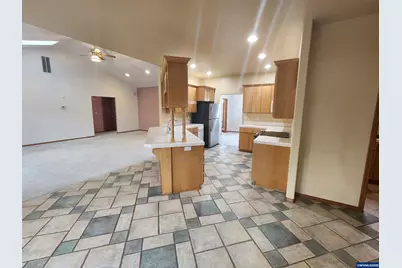 35628 Knox Butte Rd E, Albany, OR 97322 - Photo 17