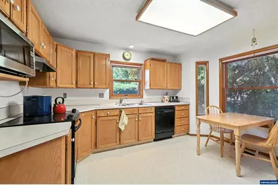 751 Catron St N St, Monmouth, OR 97361 - Photo 11