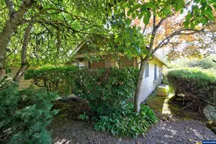 751 Catron St N St, Monmouth, OR 97361 - Photo 27