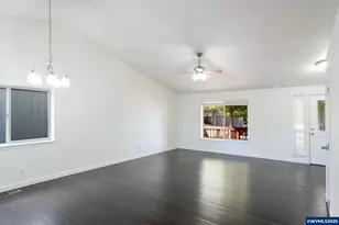 1748 Salmon River St NW, Salem, OR 97304 - Photo 7