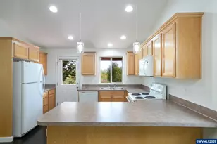 1748 Salmon River St NW, Salem, OR 97304 - Photo 13