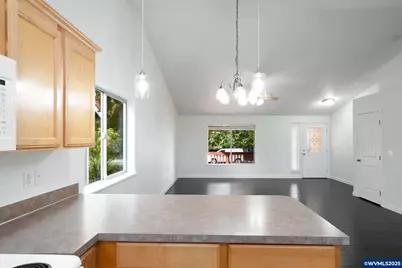 1748 Salmon River St NW, Salem, OR 97304 - Photo 17