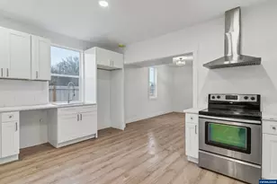 2397 Hazel Ave NE, Salem, OR 97301 - Photo 9