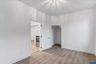 2397 Hazel Ave NE, Salem, OR 97301 - Photo 15