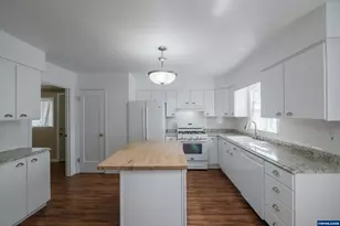 740 Main St, Aumsville, OR 97325 - Photo 21