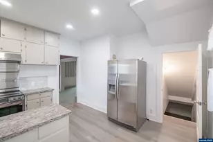 317 9th Av SW, Albany, OR 97321 - Photo 13