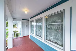 317 9th Av SW, Albany, OR 97321 - Photo 5