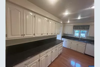 220 NW Downy Dr, Sublimity, OR 97385 - Photo 11