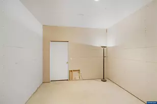 2367 Wilark Dr NW, Salem, OR 97304 - Photo 39