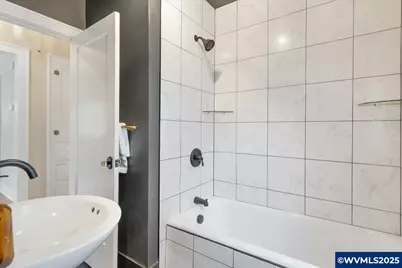 585 Jefferson St NE, Salem, OR 97301 - Photo 19