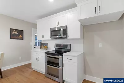 585 Jefferson St NE, Salem, OR 97301 - Photo 15