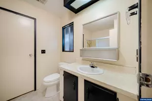 6795 Fairway Ave SE, Salem, OR 97306 - Photo 19