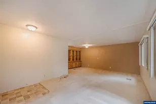 6795 Fairway Ave SE, Salem, OR 97306 - Photo 11