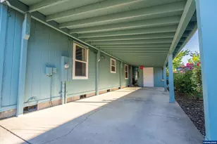 11105 Main St NE, Donald, OR 97020 - Photo 17