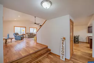 2314 Beaumont Ln NW, Albany, OR 97321 - Photo 3