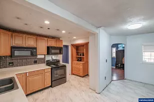 8100 Buena Vista Rd, Independence, OR 97351 - Photo 25