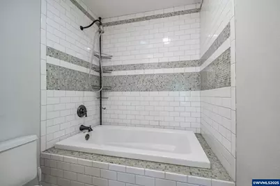 8100 Buena Vista Rd, Independence, OR 97351 - Photo 19