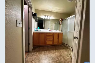 2719 Bald Eagle Av NW, Salem, OR 97304 - Photo 17