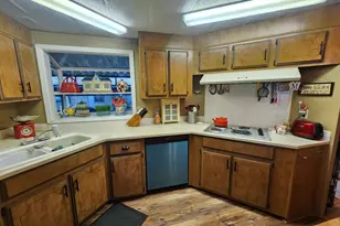 5422 Portland Rd NE, Salem, OR 97305 - Photo 15