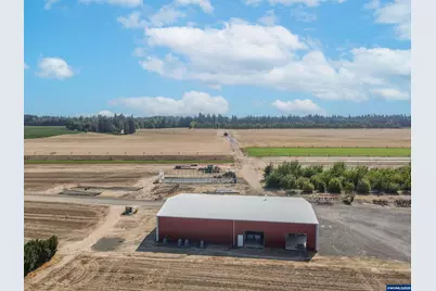 21988 Case (21938-22068) Rd, Aurora, OR 97002 - Photo 3
