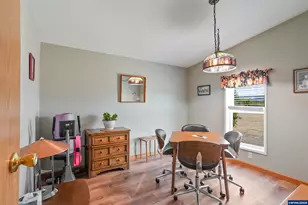 21988 Case (21938-22068) Rd, Aurora, OR 97002 - Photo 37