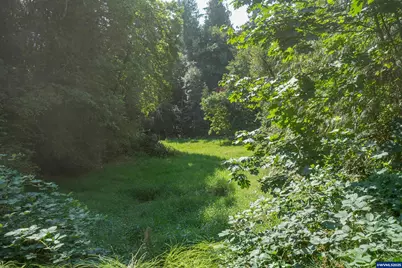 21988 Case (21938-22068) Rd, Aurora, OR 97002 - Photo 11