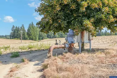 21988 Case (21938-22068) Rd, Aurora, OR 97002 - Photo 13