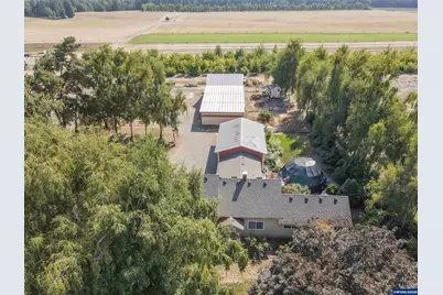 21988 Case (21938-22068) Rd, Aurora, OR 97002 - Photo 41