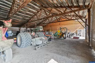 21988 Case (21938-22068) Rd, Aurora, OR 97002 - Photo 21